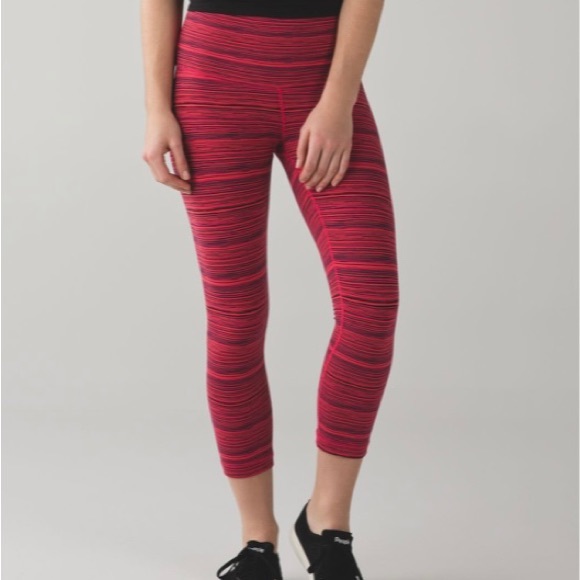 lululemon athletica Pants - Lululemon Womens Wunder Under High Rise Crop Leggings In Cyber Boom Juice Size 8